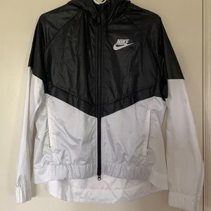 Black and White Nike Windbreaker
